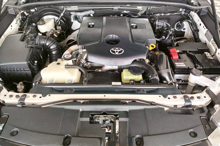 REVO 4WD 2021 2.8 HIGHT AT DOUBLE CAB WHITE  9322 full