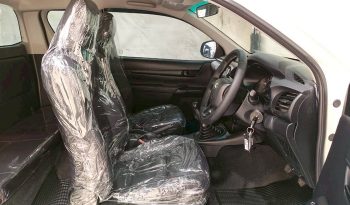 REVO 2WD 2018 2.4J MT SMART CAB WHITE  9325 full