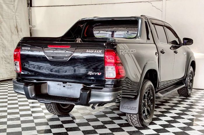 ROCCO PRE 2018 2.8G AT DOUBLE CAB BLACK  966 full