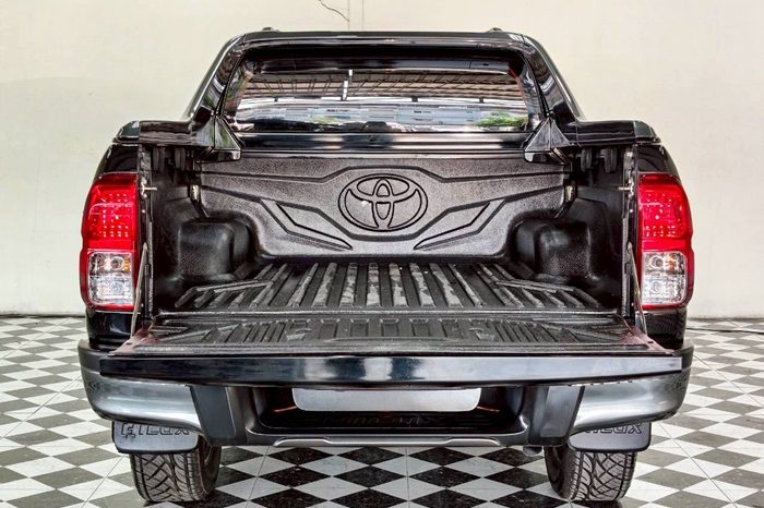 ROCCO PRE 2018 2.8G AT DOUBLE CAB BLACK  966 full