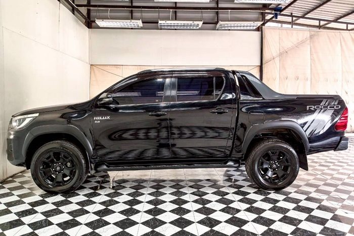 ROCCO PRE 2018 2.8G AT DOUBLE CAB BLACK  966 full