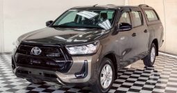 REVO 2WD 2020 2.4 MID AT DOUBLE CAB BRONZE  9667