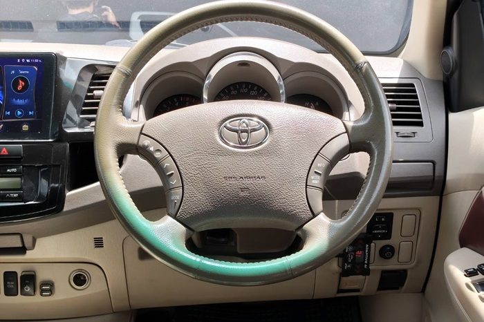 TOYOTA 4WD 2008 3.0V AT FORTUNER SILVER  6265 full