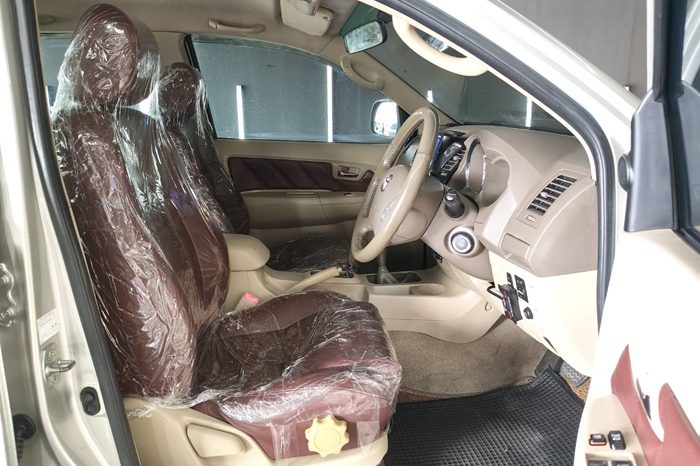 TOYOTA 4WD 2008 3.0V AT FORTUNER SILVER  6265 full
