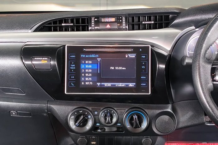REVO PRE 2019 2.4E AT DOUBLE CAB BLACK  2771 full