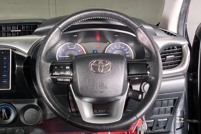 REVO PRE 2019 2.4E AT DOUBLE CAB BLACK  2771 full