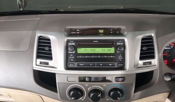 VIGO 4WD 2012 3.0G MT SMART CAB SILVER  834 full
