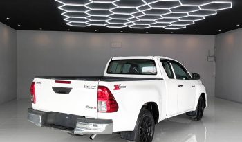 REVO 2WD 2019 2.4J MT SMART CAB WHITE  640 full
