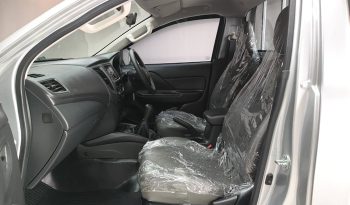 MITSUBISHI 4WD 2021 2.4 MT SINGLE CAB SILVER  5479 full