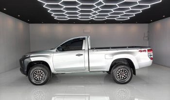 MITSUBISHI 4WD 2021 2.4 MT SINGLE CAB SILVER  5479 full