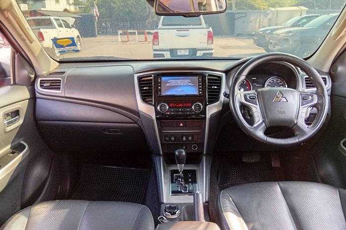 MITSUBISHI 4WD 2019 2.4 AT DOUBLE CAB ORANGE  6990 full