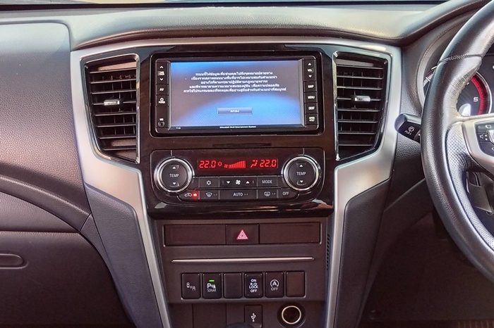 MITSUBISHI 4WD 2019 2.4 AT DOUBLE CAB ORANGE  6990 full