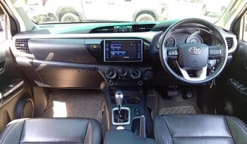 REVO PRE 2018 2.4E AT DOUBLE CAB BLACK  2633 full