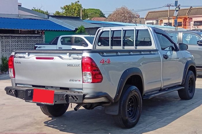 REVO 4WD 2019 2.8J MT STANDARD SILVER  1146 full