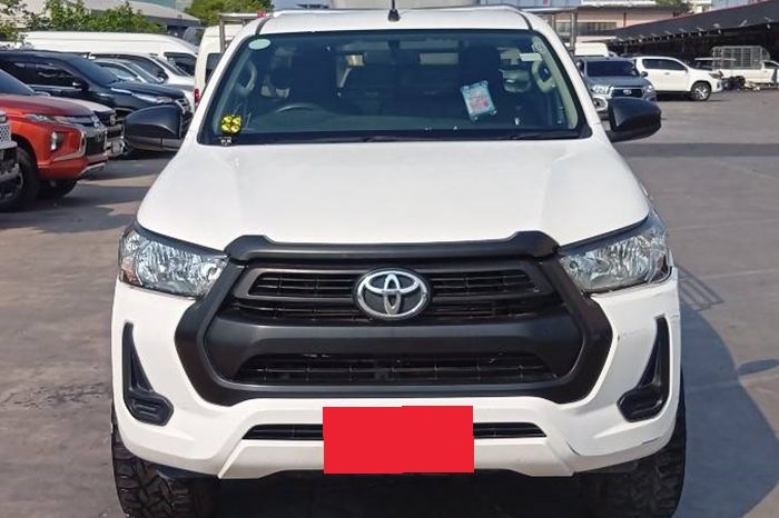 REVO 4WD 2022 2.8 ENTRY MT STANDARD WHITE  7890 full