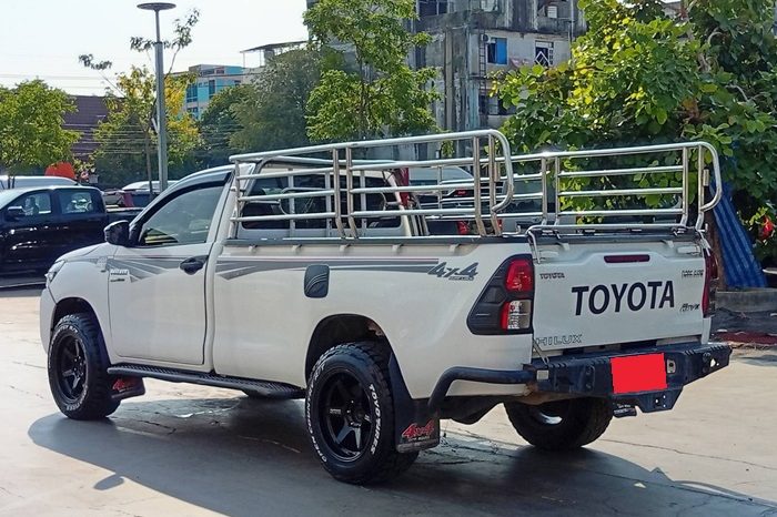 REVO 4WD 2022 2.8 ENTRY MT STANDARD WHITE  7890 full