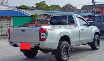 MITSUBISHI 4WD 2021 2.4 MT SINGLE CAB SILVER  5479 full