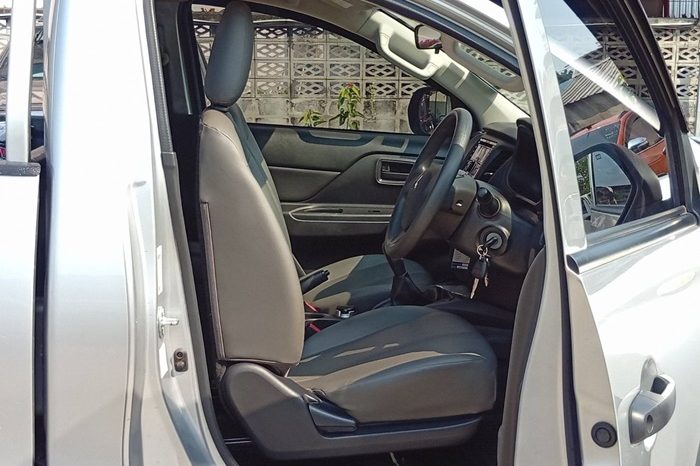 MITSUBISHI 4WD 2021 2.4 MT SINGLE CAB SILVER  5479 full