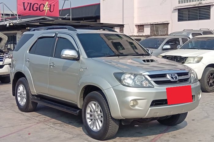 TOYOTA 4WD 2008 3.0V AT FORTUNER SILVER  6265 full