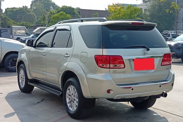 TOYOTA 4WD 2008 3.0V AT FORTUNER SILVER  6265 full