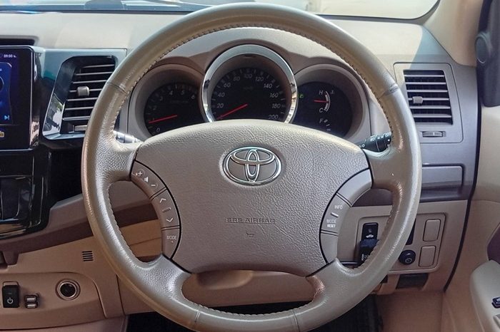 TOYOTA 4WD 2008 3.0V AT FORTUNER SILVER  6265 full