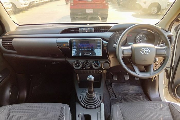 REVO 2WD 2019 2.4J MT SMART CAB WHITE  6816 full