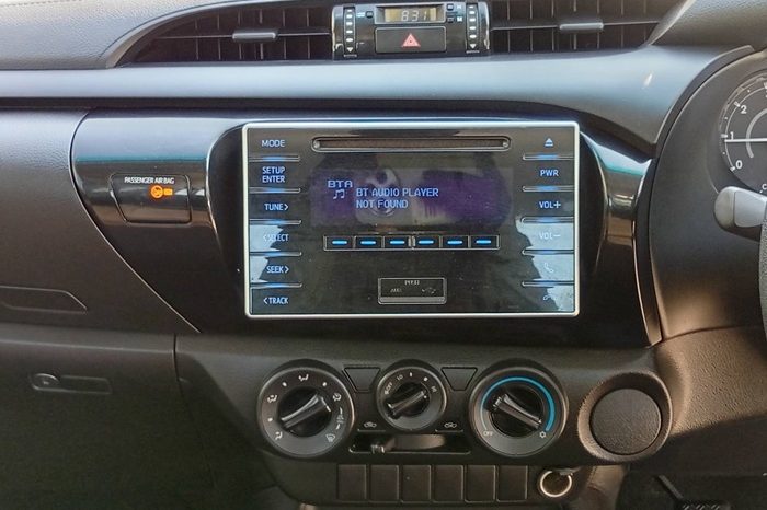 REVO 2WD 2019 2.4J MT SMART CAB WHITE  6816 full