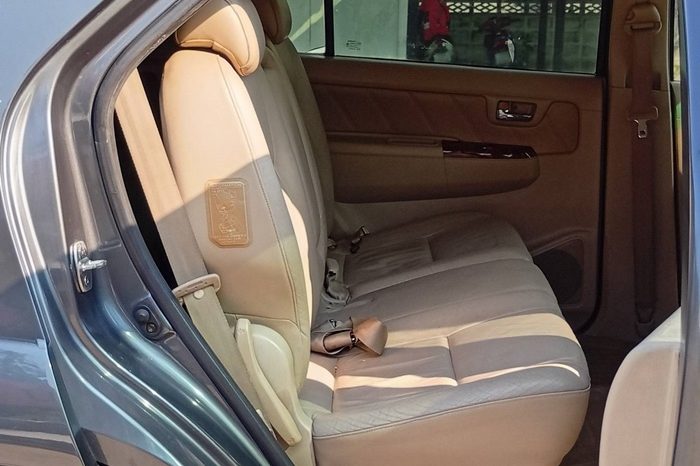 TOYOTA 4WD 2006 2.7V AT FORTUNER DARK GREY  9866 full