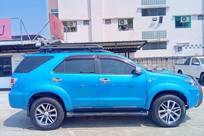 TOYOTA 4WD 2006 3.0V AT FORTUNER BLUE  5908 full