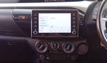 REVO PRE 2020 2.4 MID AT DOUBLE CAB WHITE  2366 full