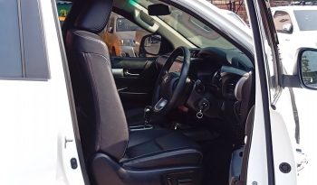 REVO PRE 2022 2.4 MID AT DOUBLE CAB WHITE  1848 full