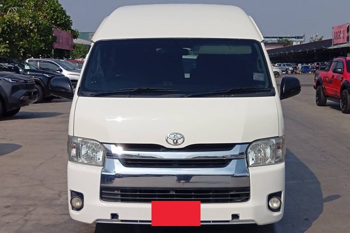 TOYOTA 2WD 2019 2.7 MT COMMUTER WHITE  6429 full