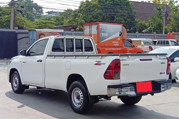 REVO 2WD 2022 2.4J MT STANDARD WHITE  6634 full