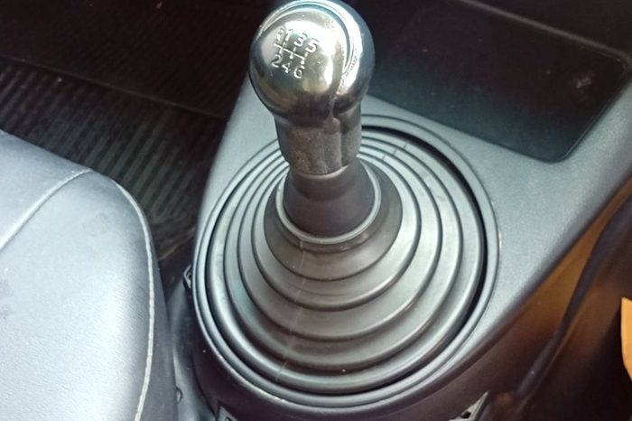 REVO 2WD 2022 2.4J MT STANDARD WHITE  6634 full