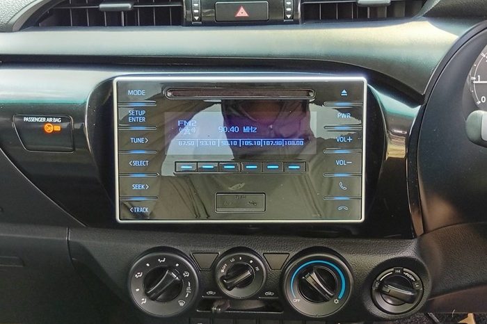 REVO 4WD 2020 2.8J MT STANDARD WHITE  8859 full