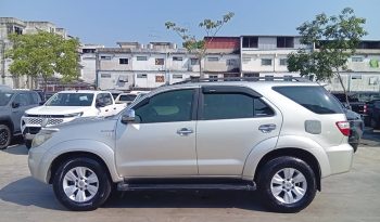 TOYOTA 4WD 2010 3.0V AT FORTUNER SILVER  2167 full