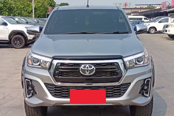 REVO 4WD 2019 2.4E MT SMART CAB SILVER  8983 full