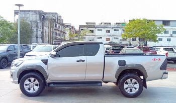 REVO 4WD 2019 2.4E MT SMART CAB SILVER  8983 full