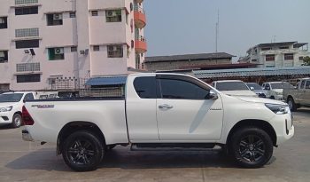 REVO PRE 2022 2.4 ENTRY AT SMART CAB WHITE  1952 full