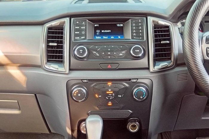 FORD 4WD 2019 3.2 AT DOUBLE CAB BLUE  6180 full