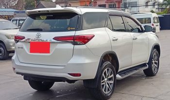 TOYOTA 2WD 2019 2.4V AT FORTUNER WHITE  1490 full
