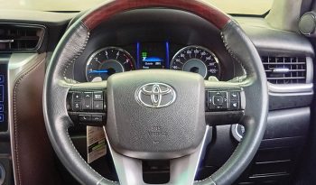TOYOTA 2WD 2019 2.4V AT FORTUNER WHITE  1490 full