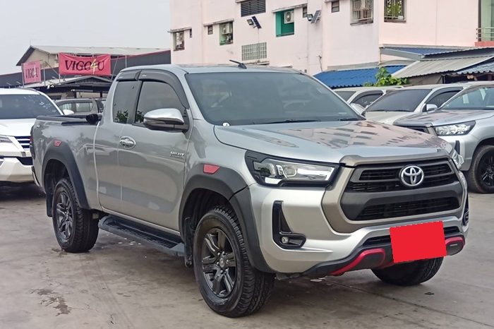 REVO PRE 2021 2.4 MID AT SMART CAB SILVER  195 full