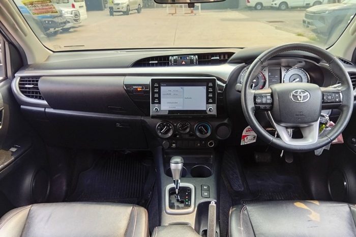 REVO PRE 2021 2.4 MID AT SMART CAB SILVER  195 full