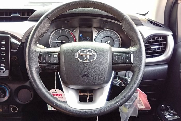 REVO PRE 2021 2.4 MID AT SMART CAB SILVER  195 full