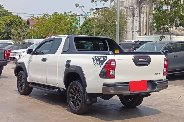 ROCCO 4WD 2021 2.8 HIGHT AT SMART CAB WHITE  990 full