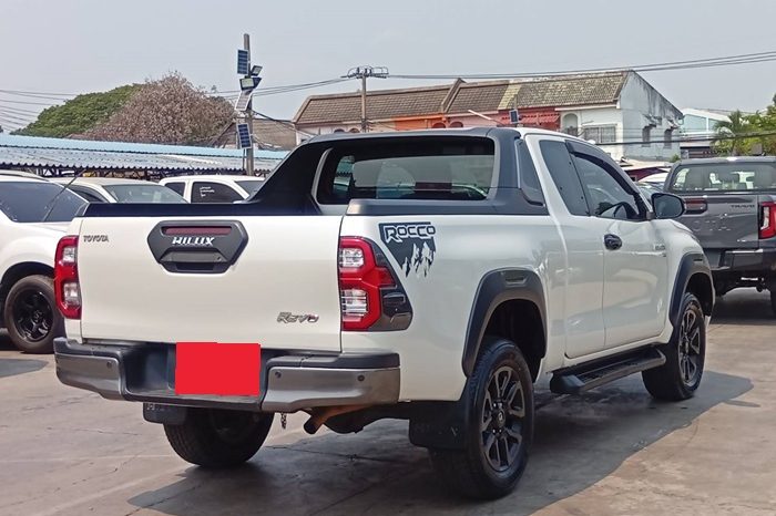 ROCCO 4WD 2021 2.8 HIGHT AT SMART CAB WHITE  990 full