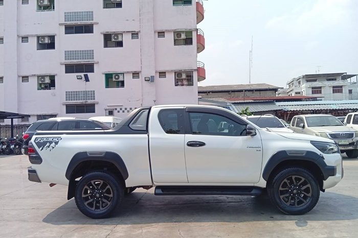 ROCCO 4WD 2021 2.8 HIGHT AT SMART CAB WHITE  990 full