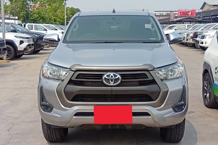 REVO PRE 2020 2.4 ENTRY AT DOUBLE CAB SILVER  2713 full