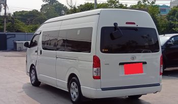TOYOTA 2WD 2019 3.0 AT COMMUTER WHITE  7322 full